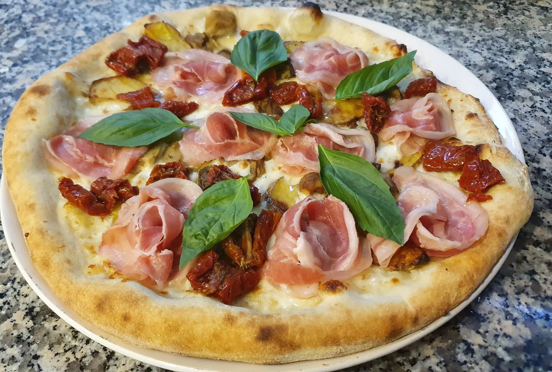 Pizzas italiennes près de Bertrange : saveurs et tradition